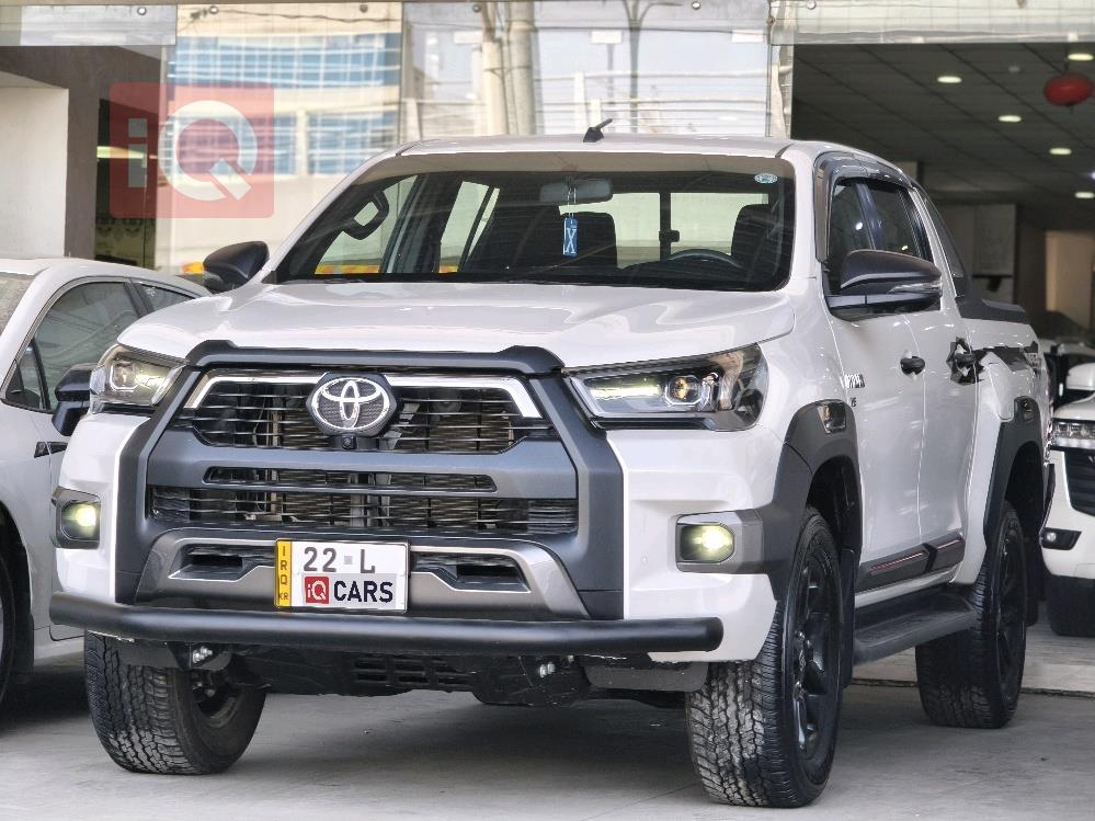 تويوتا هايلوكس